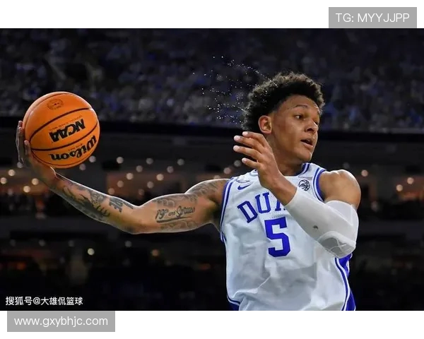 切特霍姆格伦的成长之路与未来篮球潜力探讨 切特霍姆格伦的成长之路与未来篮球潜力探讨