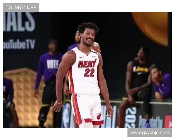 吉米巴特勒领衔热火队奋战季后赛展现超强领导力与比赛激情