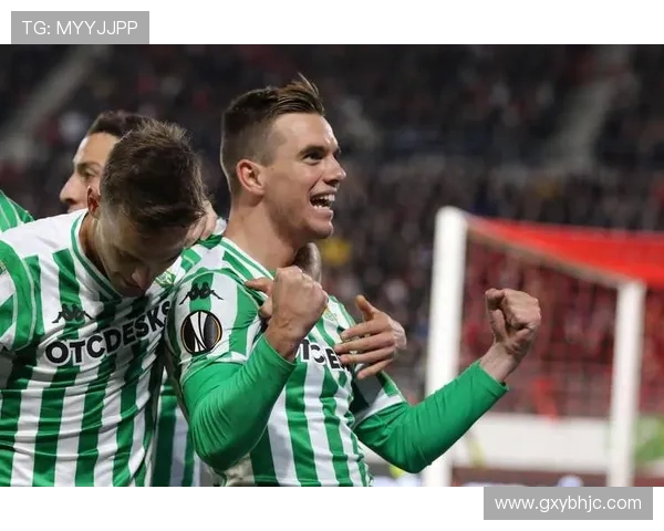 巴利亚多德与埃尔切激战正酣谁能在西甲赛场上笑到最后