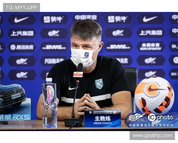 巴黎足球迎战贝兹尔期待精彩对决双方球员全力以赴争夺胜利荣耀