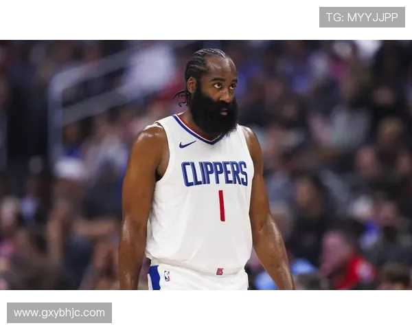 快船与鹈鹕精彩对决全场回放分析与精彩瞬间回顾