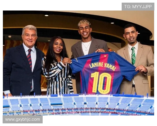 梅西的传奇之路:从巴萨巨星到阿根廷国家队的领军人物 梅西的传奇之路:从巴萨巨星到阿根廷国家队的领军人物