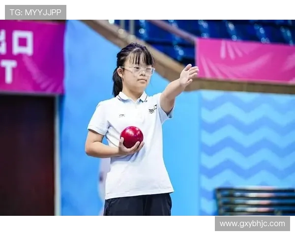 特奥精神引领希望之光展现残疾人无限潜能与勇气的精彩瞬间 特奥精神引领希望之光展现残疾人无限潜能与勇气的精彩瞬间