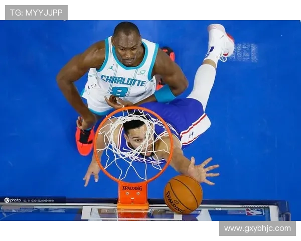 费城76人迎战夏洛特黄蜂球迷期待精彩对决与激烈竞争