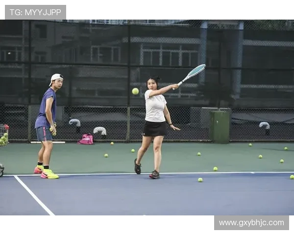 重庆网球队心理素质提升之路：网球运动中的心理挑战与应对策略