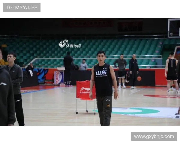 高诗岩：从篮球新星到国家队核心的成长之路与奋斗历程