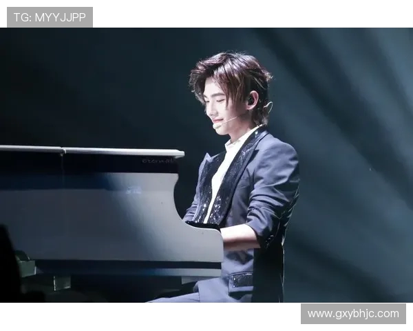 张伟的网球之路：从青涩少年到职业选手的心路历程与成长故事