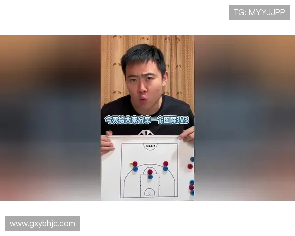 黄娜独家解析足球技巧与战术分享助你提升球场表现 黄娜独家解析足球技巧与战术分享助你提升球场表现